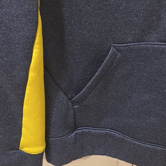 Super nice Adidas University of Michigan hoodie GoBlue - Picture 5 of 14